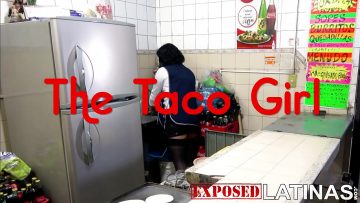 Exposed Latinas – Lilith Lerage la chica de la taquería termina cogiendo