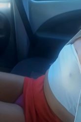 seduciendo-a-chofer-de-uber-me-masturba-mientras-grabo-video-para-mis-redes-sociales
